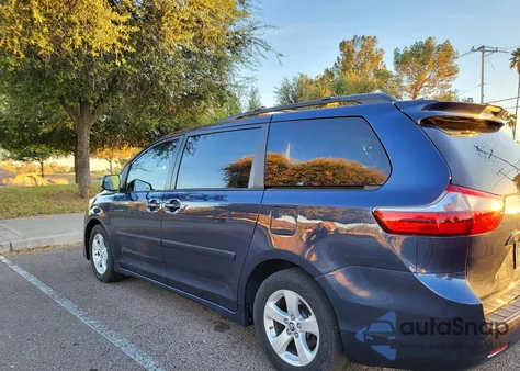 2020 Toyota Sienna Le из США, поврежденный, VIN 5TDKZ3DC1LS04384